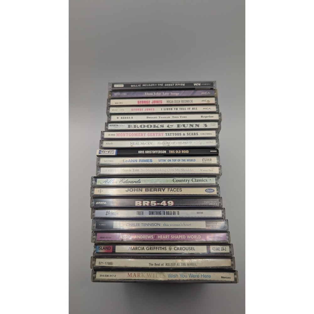 Lot of 20 Country Music CDs Willie Nelson George Jones Elton John Yoakam Rimes